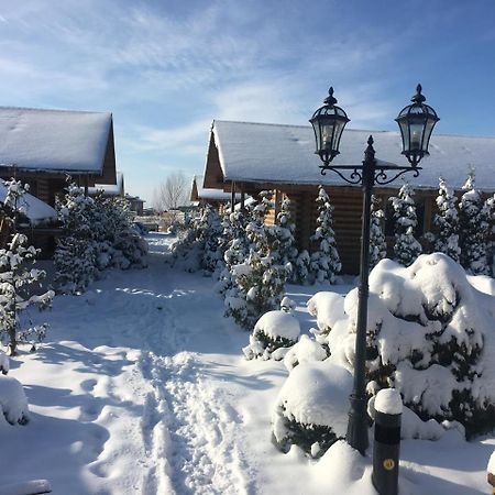 Eco Village Obukhiv Eksteriør bilde